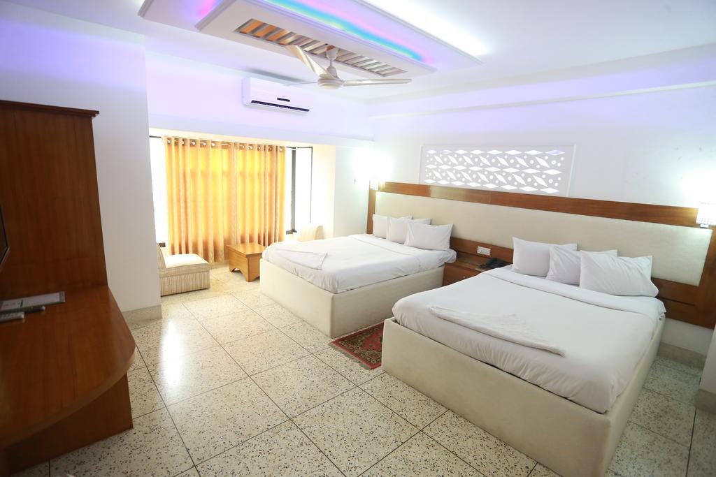 Nagar Valley Hotel Ltd. ธากา ภายนอก รูปภาพ
