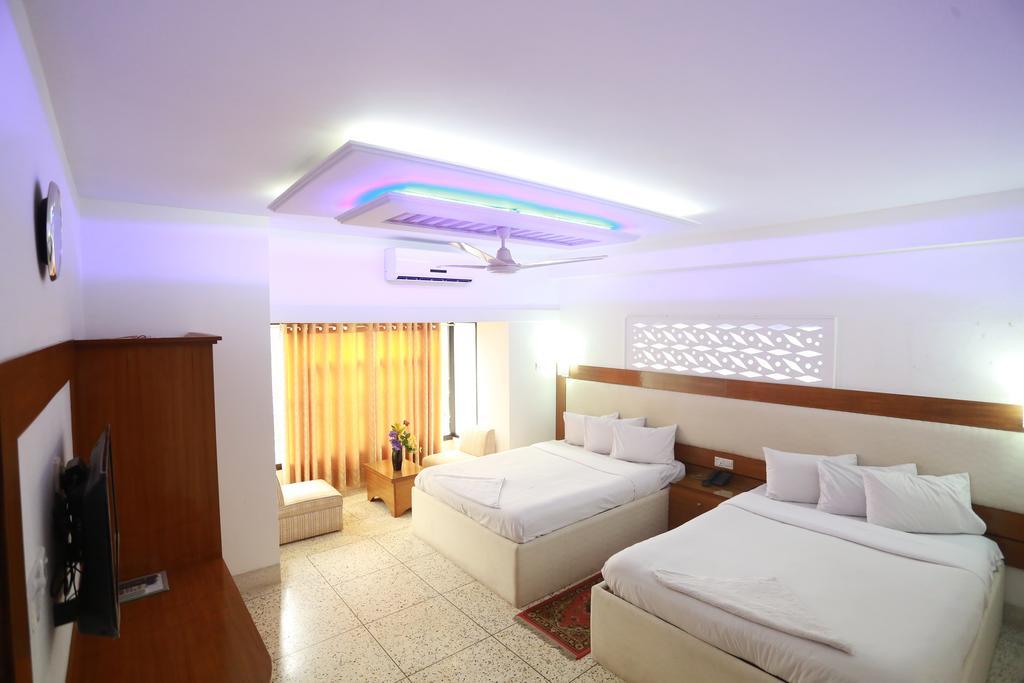 Nagar Valley Hotel Ltd. ธากา ภายนอก รูปภาพ