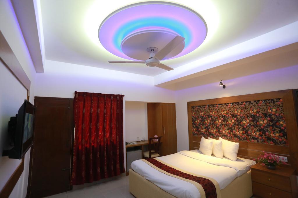 Nagar Valley Hotel Ltd. ธากา ภายนอก รูปภาพ