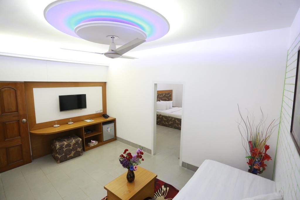 Nagar Valley Hotel Ltd. ธากา ภายนอก รูปภาพ