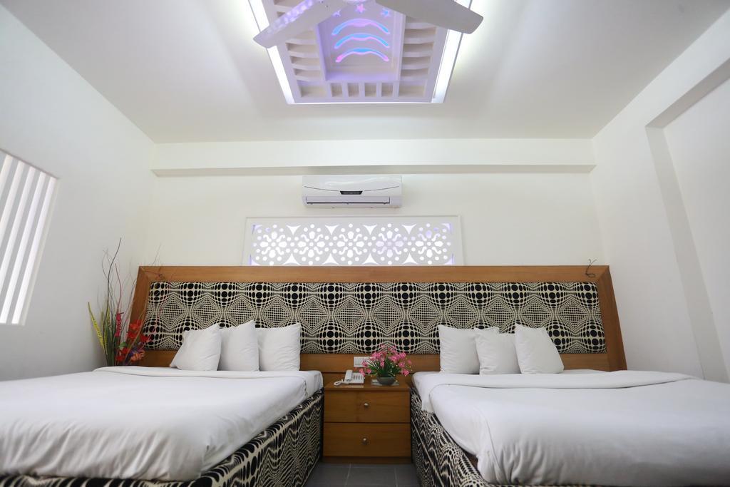 Nagar Valley Hotel Ltd. ธากา ภายนอก รูปภาพ