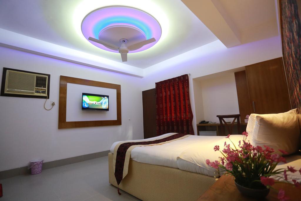 Nagar Valley Hotel Ltd. ธากา ภายนอก รูปภาพ