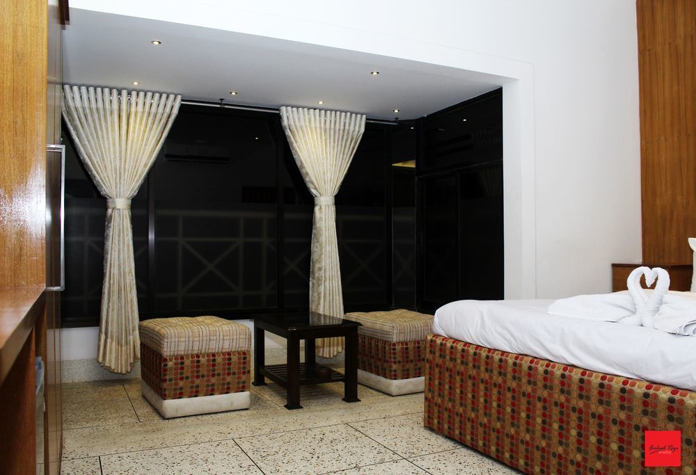 Nagar Valley Hotel Ltd. ธากา ภายนอก รูปภาพ