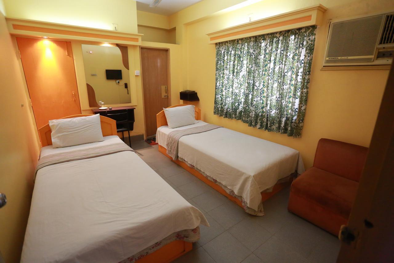 Nagar Valley Hotel Ltd. ธากา ภายนอก รูปภาพ