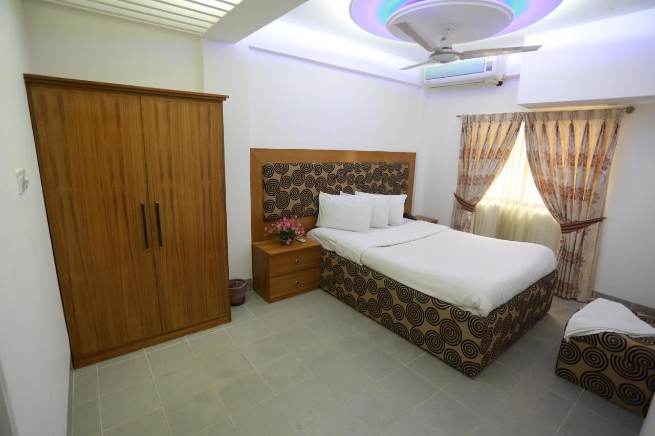 Nagar Valley Hotel Ltd. ธากา ภายนอก รูปภาพ