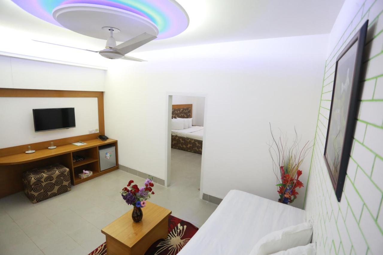 Nagar Valley Hotel Ltd. ธากา ภายนอก รูปภาพ