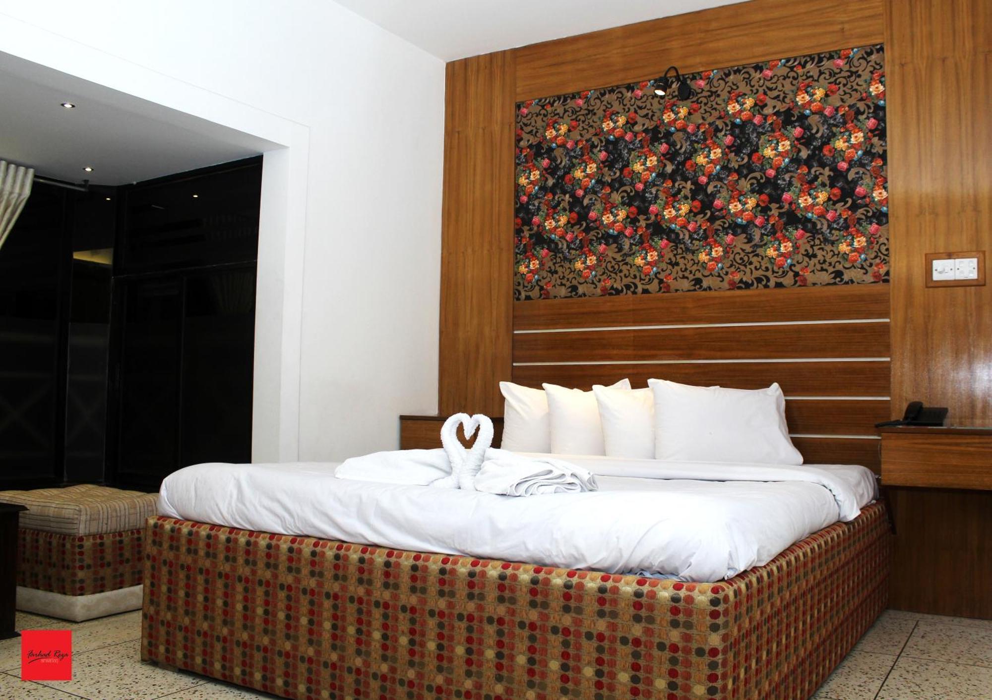 Nagar Valley Hotel Ltd. ธากา ภายนอก รูปภาพ